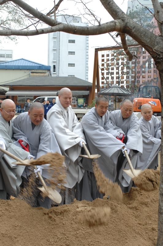2009.11.19_조계사 제33대 집행부 기념수 식재